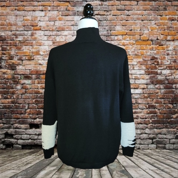 Alison Sheri Black & White Knit Sweater - Picture 2 of 3